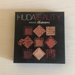 Huda beauty palette